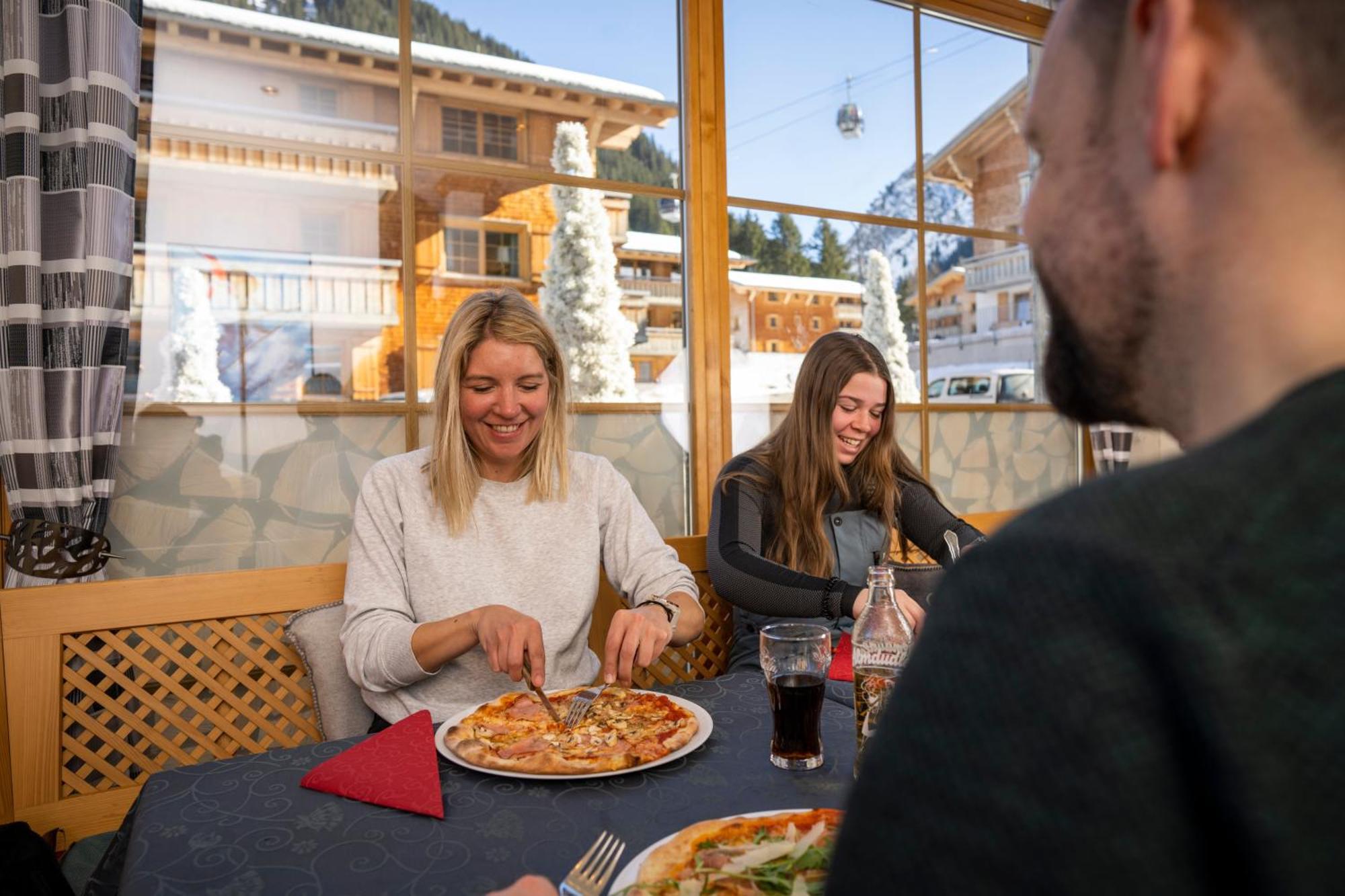 Landal Hochmontafon Hotel Гарделен Екстериор снимка