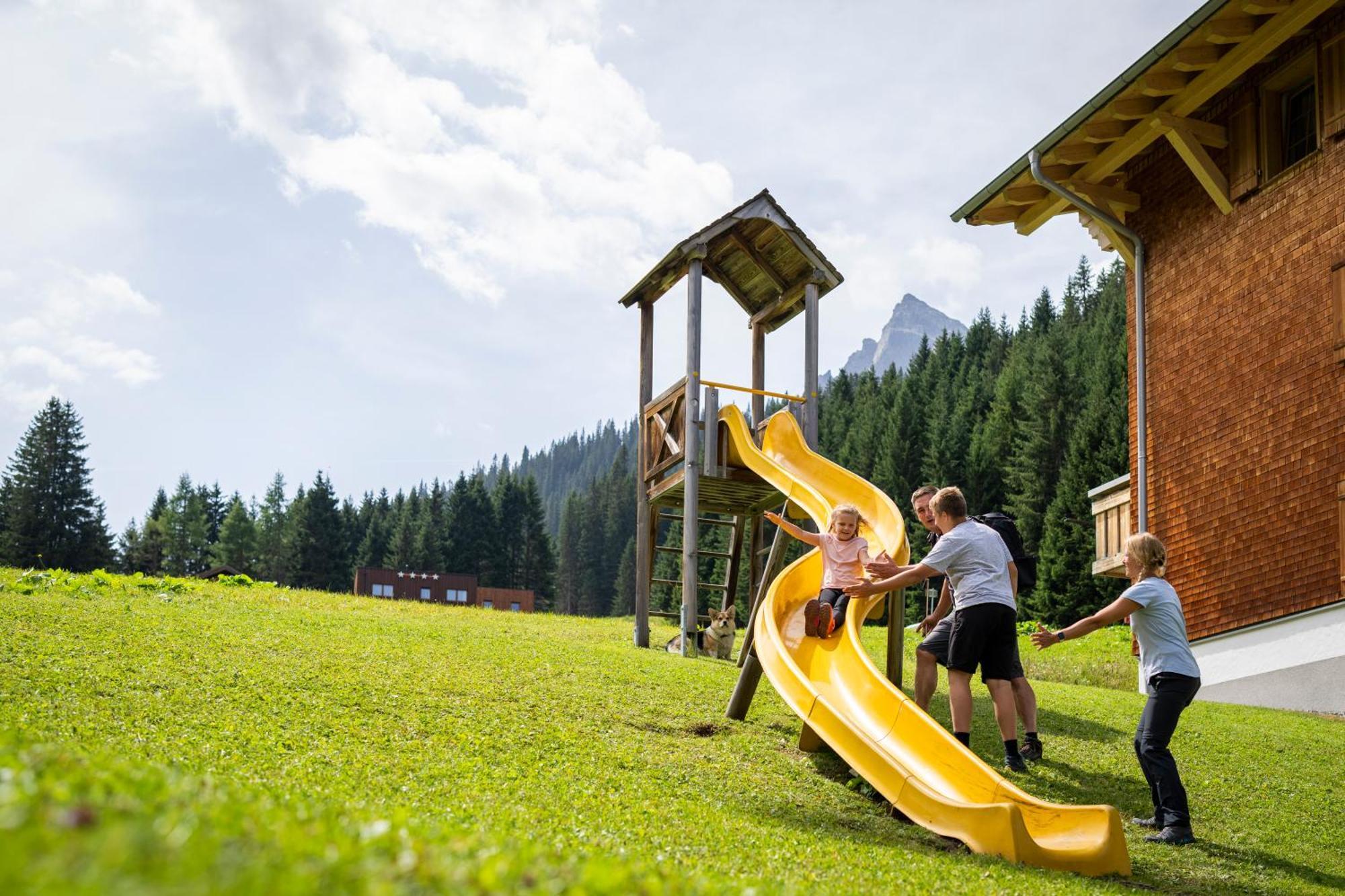 Landal Hochmontafon Hotel Гарделен Екстериор снимка